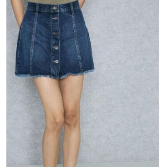 Forever 21 Dresses & Skirts - Denim Medium Wash Button Front Mini Skirt Sz 30